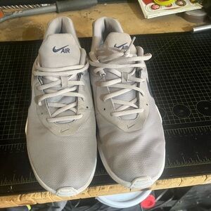 Nike Gray Athletic Shoes Lightweight Design